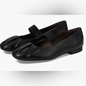 Excellent/ Like New Paul Green Vail Loafer Black Women's Leather‎ Ballet Flats